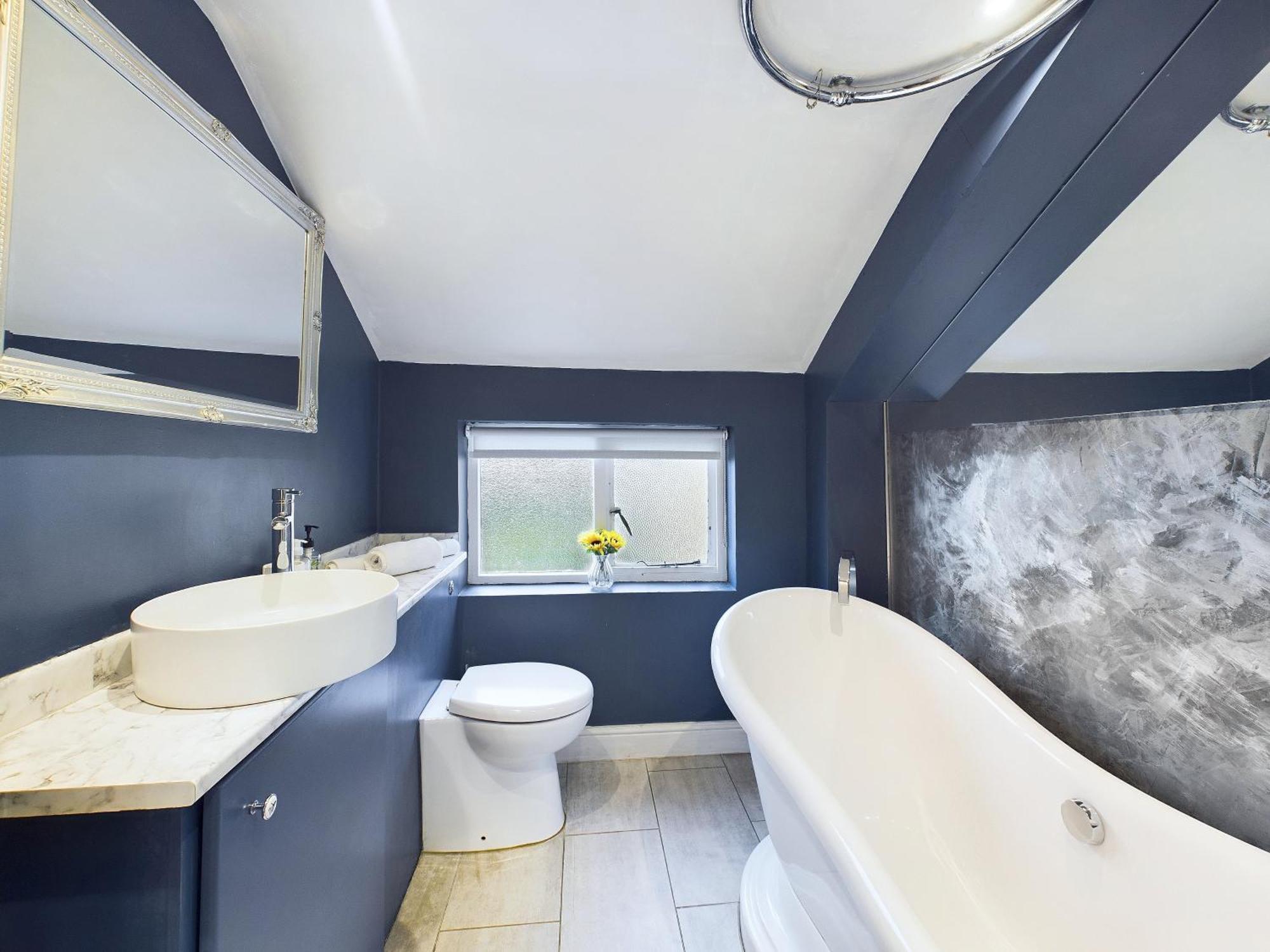 Cosy Cottage In Moreton-In-Marsh Екстериор снимка