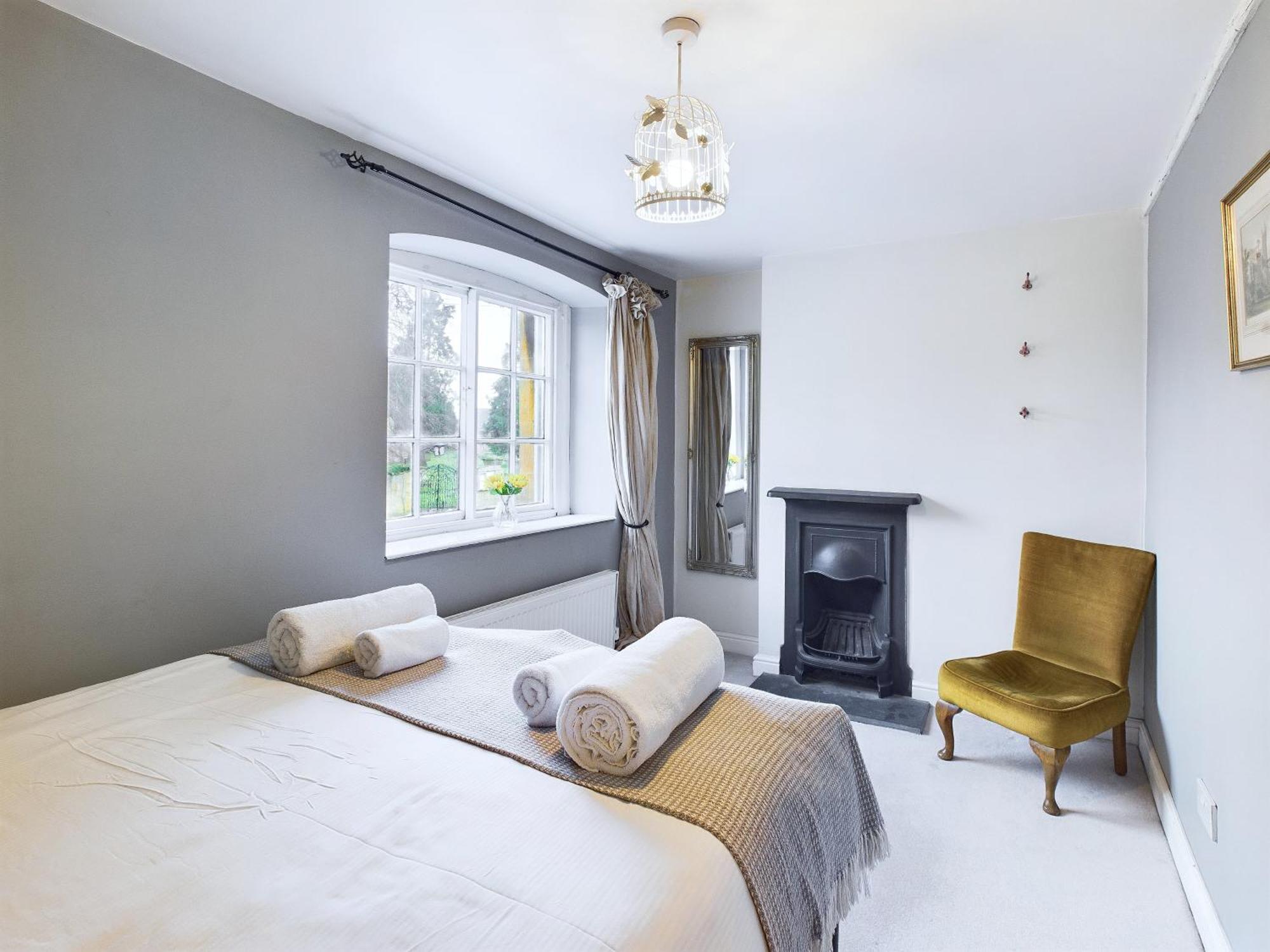Cosy Cottage In Moreton-In-Marsh Екстериор снимка